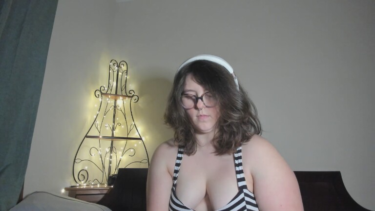 HazelSincaid's Streamate show and profile