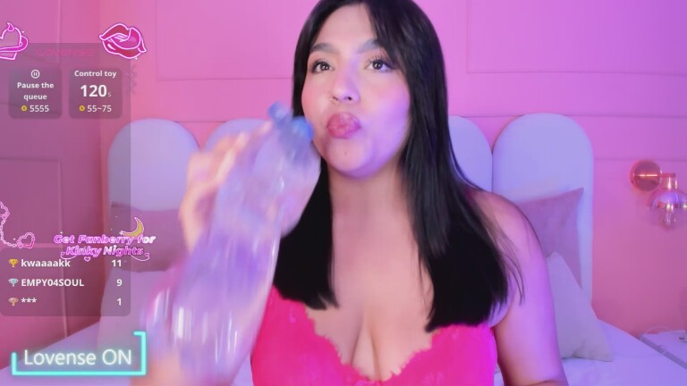 MadelineSaint's Streamate show and profile