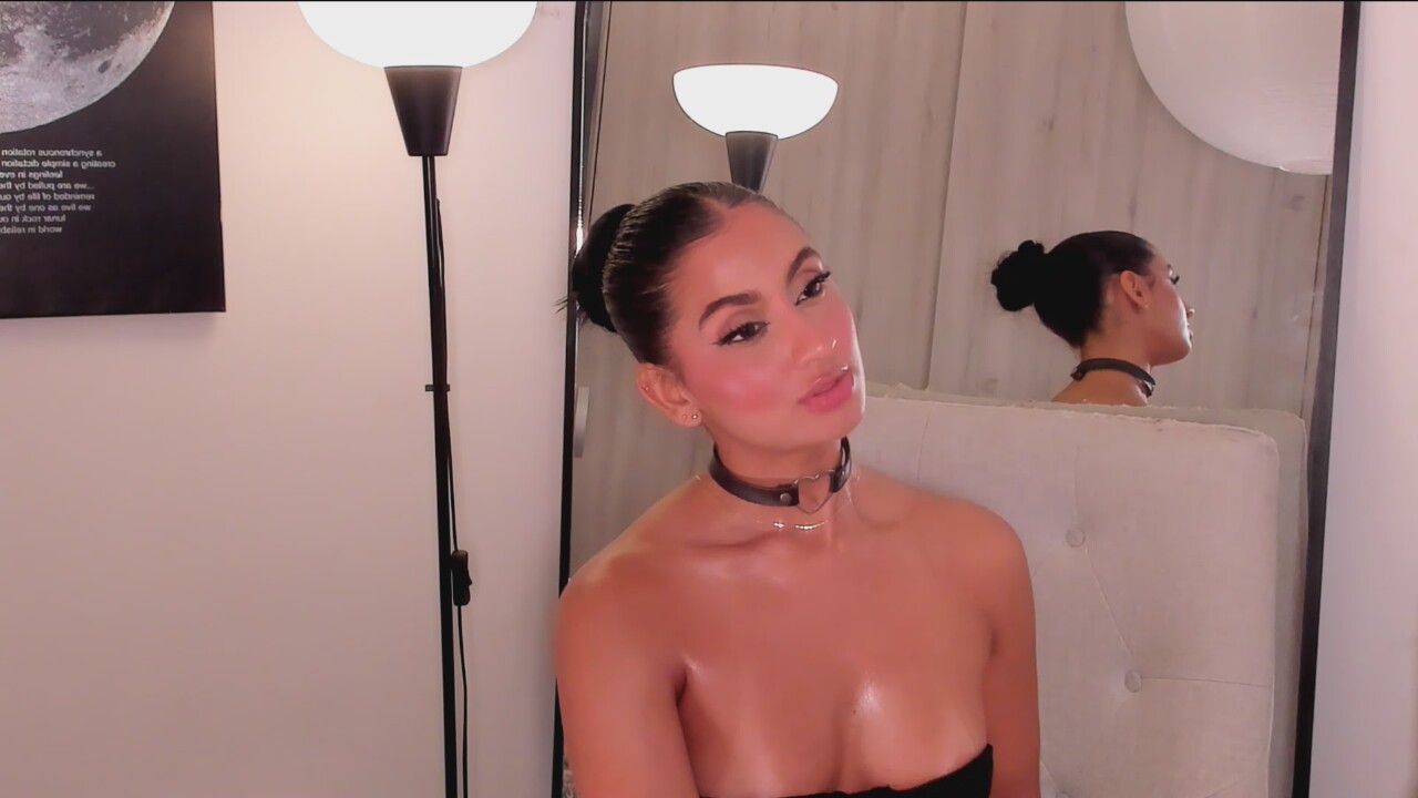 Nina_Cravizz