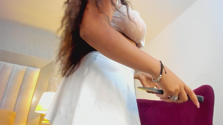 KarolGonzales's Streamate show and profile