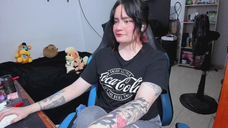 Red_Pandemonium's Streamate show and profile