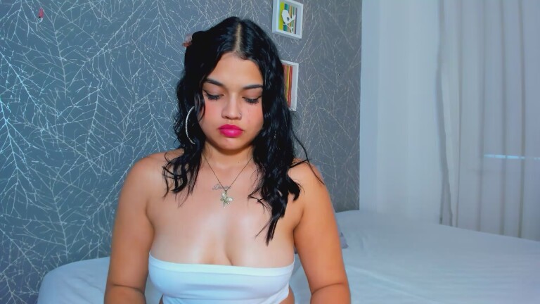 EmiilyGreey's Streamate show and profile