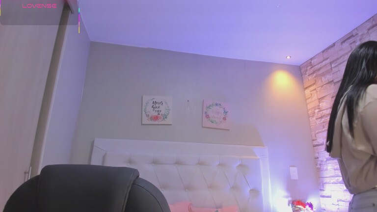 NicoleParker111's Streamate show and profile