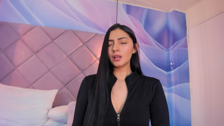 ViolletaRosse's Streamate show and profile