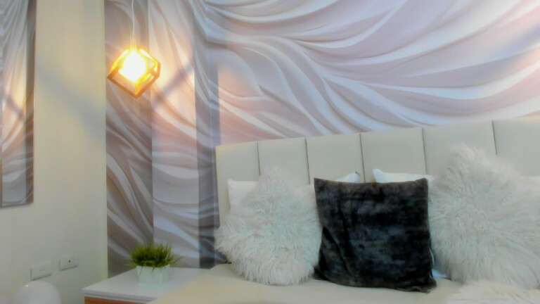 Martina_conor's Streamate show and profile