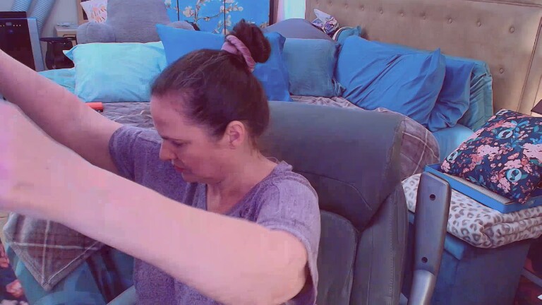 Nina's Streamate show and profile