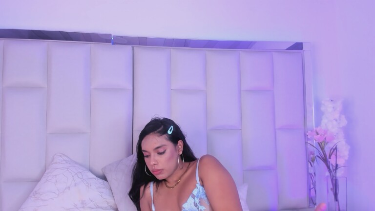 ELOISEFIT's Streamate show and profile