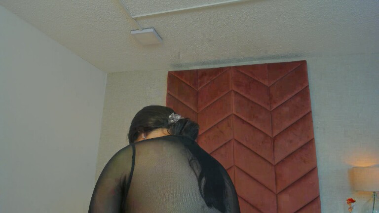 EmiRoseth's Streamate show and profile