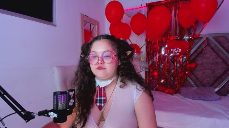 ShylySweet18's Streamate show and profile