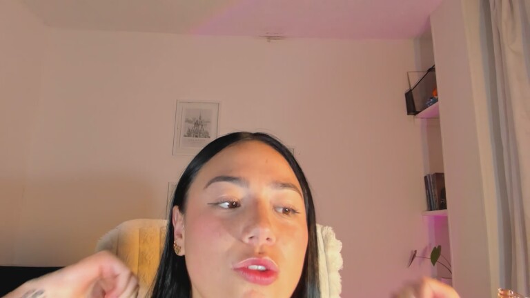 gabydiaz18's Streamate show and profile