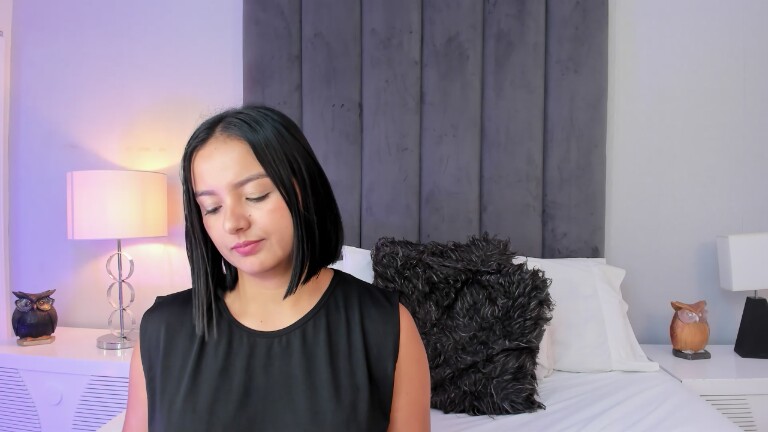 LeahAshford's Streamate show and profile