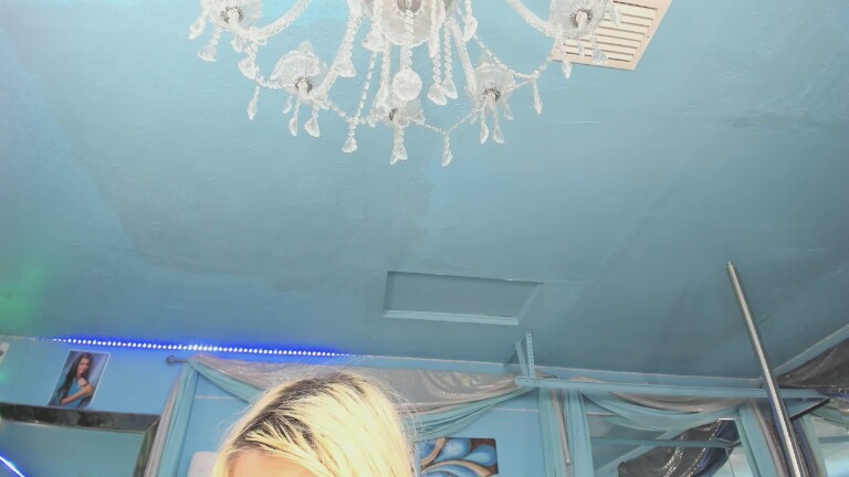 ADRIANNA777's Streamate show and profile