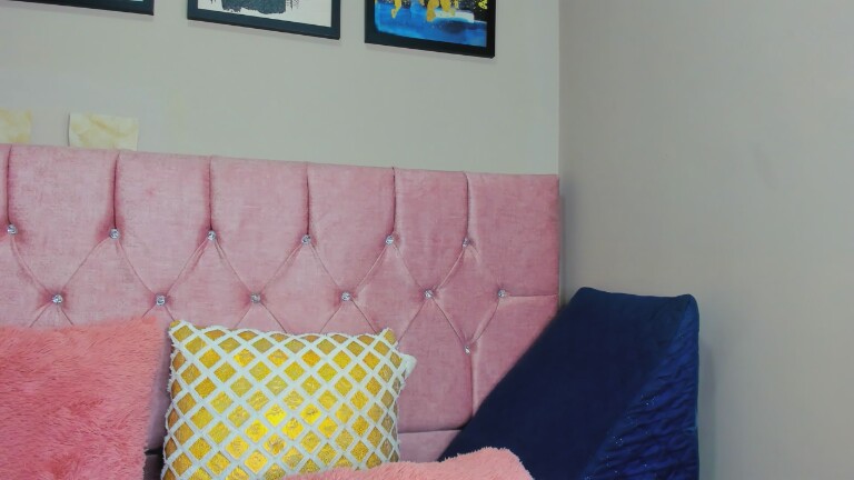 ValerinReeds's Streamate show and profile