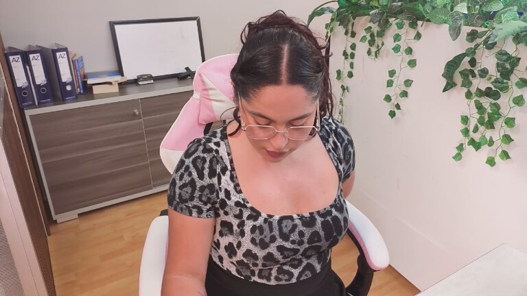 SharaThomas's Streamate show and profile