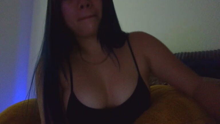 VeeE63's Streamate show and profile