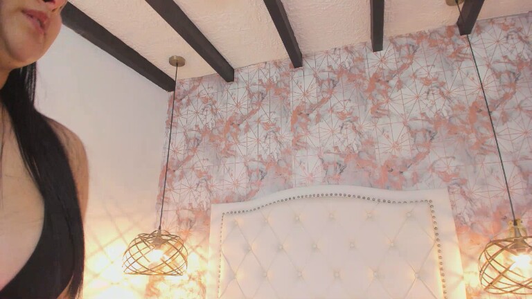 SaharaLyn's Streamate show and profile