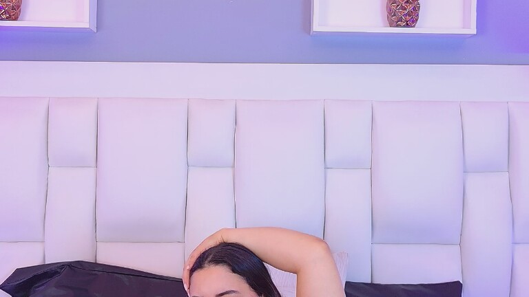 Arianamiiller's Streamate show and profile