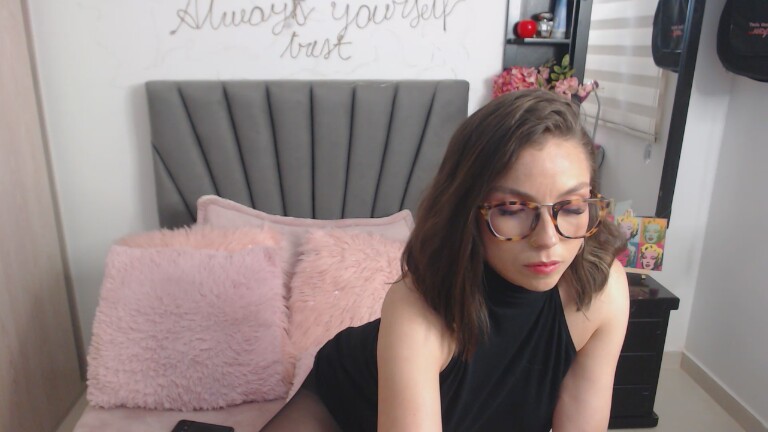 CamilaSantaMariaa's Streamate show and profile