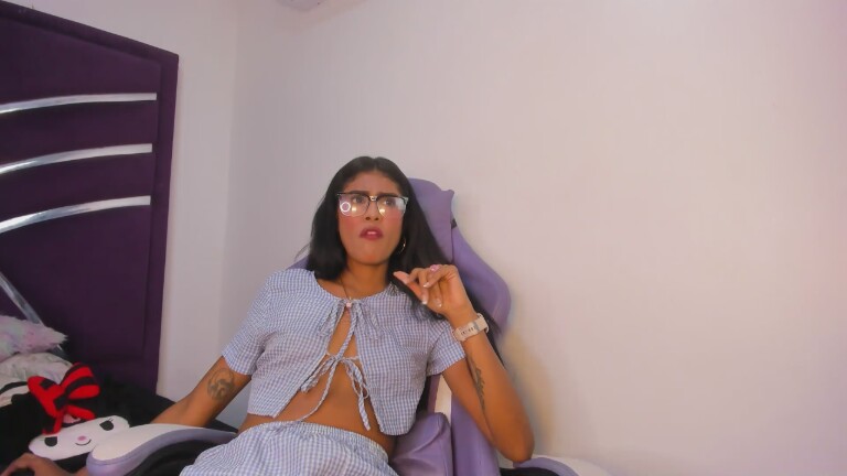 camilaht's Streamate show and profile
