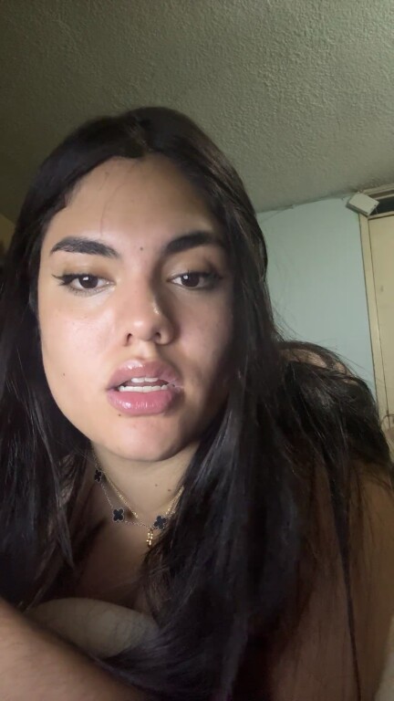 RenataDomick's Streamate show and profile