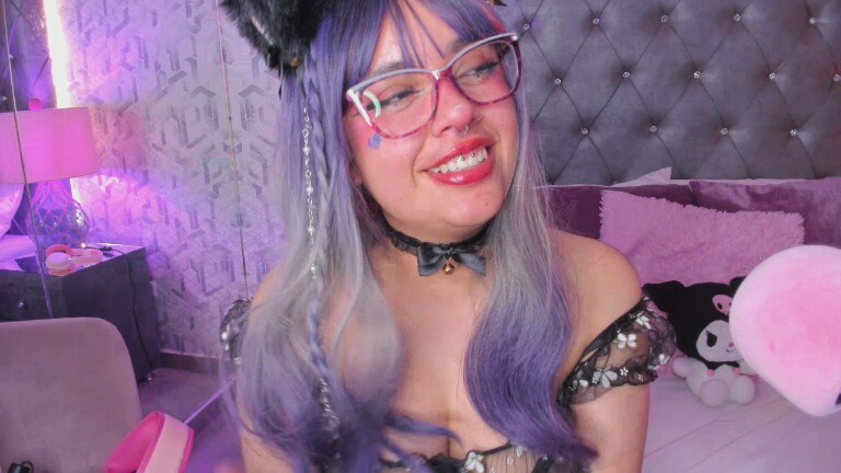 MaddieWaves's Streamate show and profile