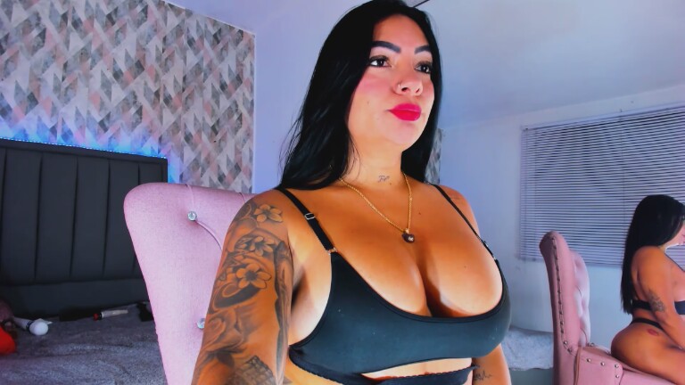 Latin_lola's Streamate show and profile