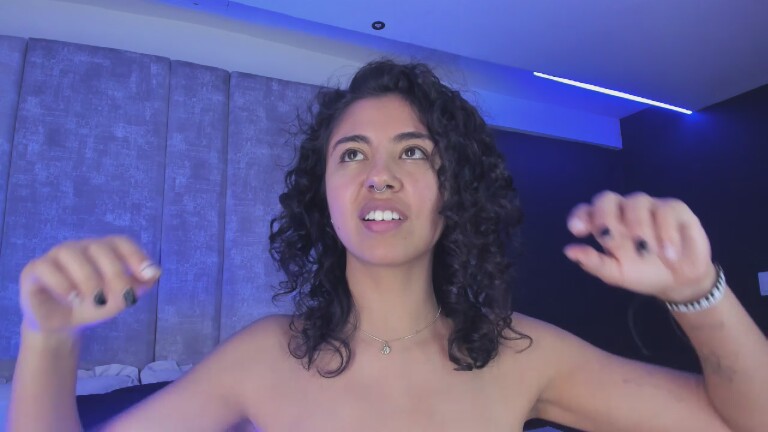 Amareto's Streamate show and profile