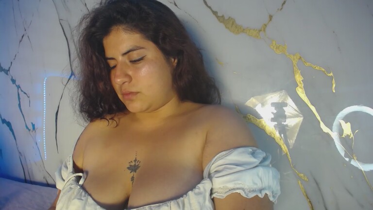 kylievoosx's Streamate show and profile