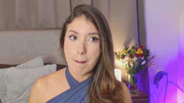 SatiPiercee's Streamate show and profile