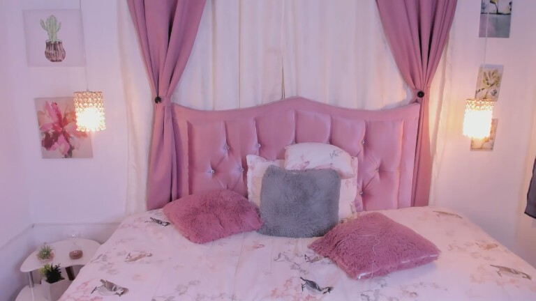 AlaraRose's Streamate show and profile