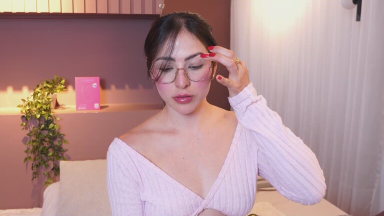 EvaPaoluci's Streamate show and profile