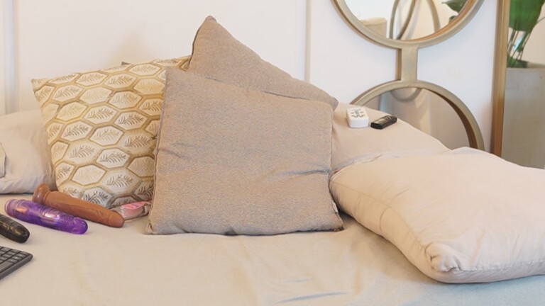 AliceRos's Streamate show and profile