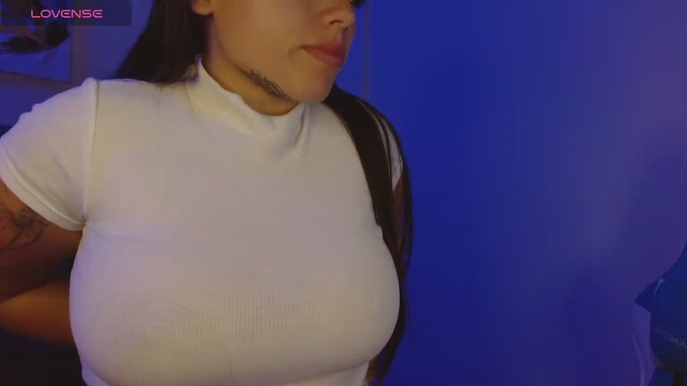 Naty_Blush's Streamate show and profile