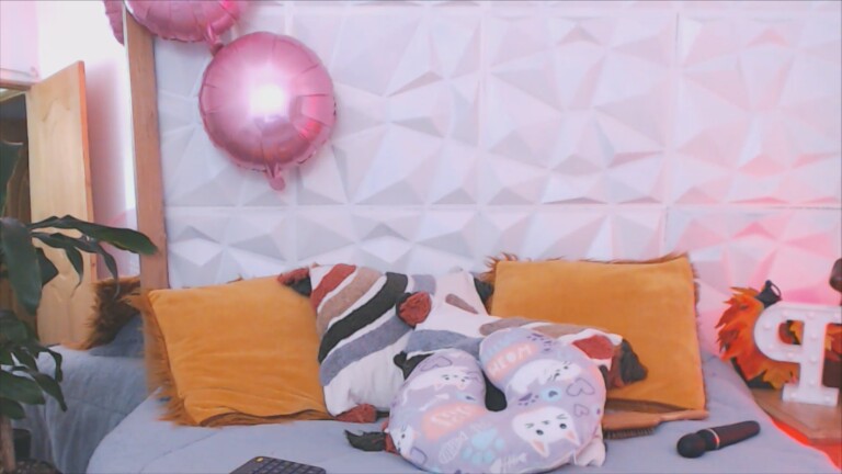 PauletteWatson's Streamate show and profile