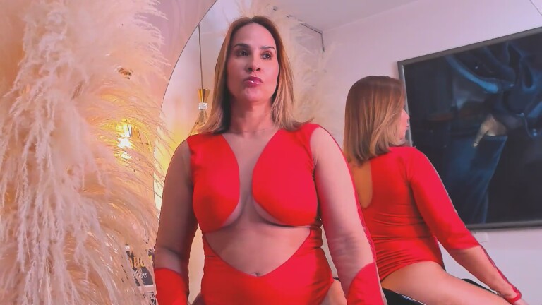 SaraDiesss's Streamate show and profile