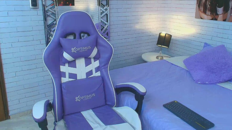 Mia_Torresss's Streamate show and profile