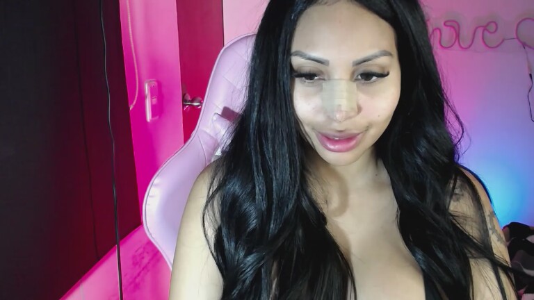 LATINA_BIG_CLITXXX's Streamate show and profile