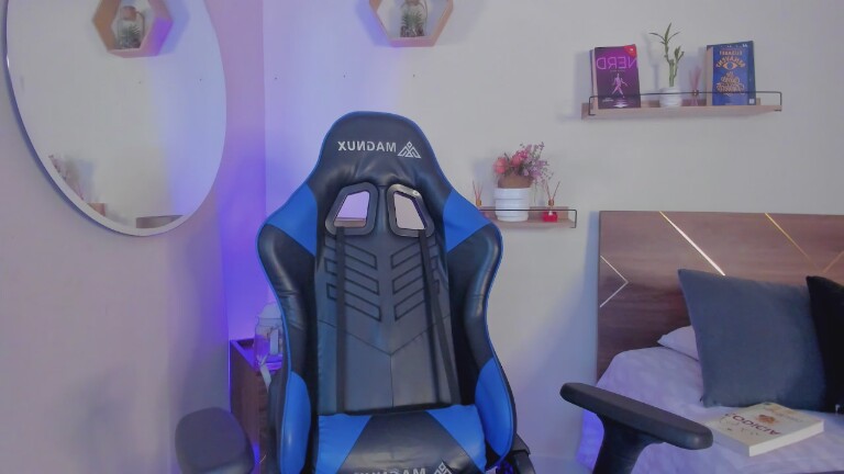 imlucyferreira's Streamate show and profile