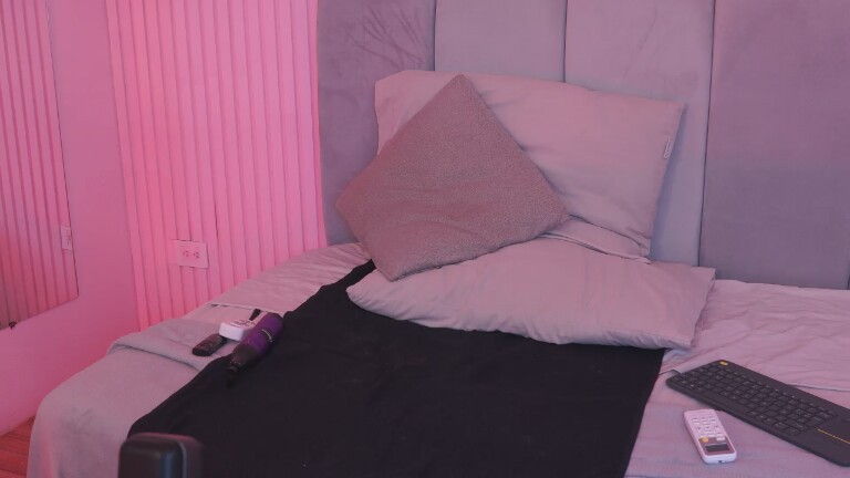 MeghanJadde's Streamate show and profile