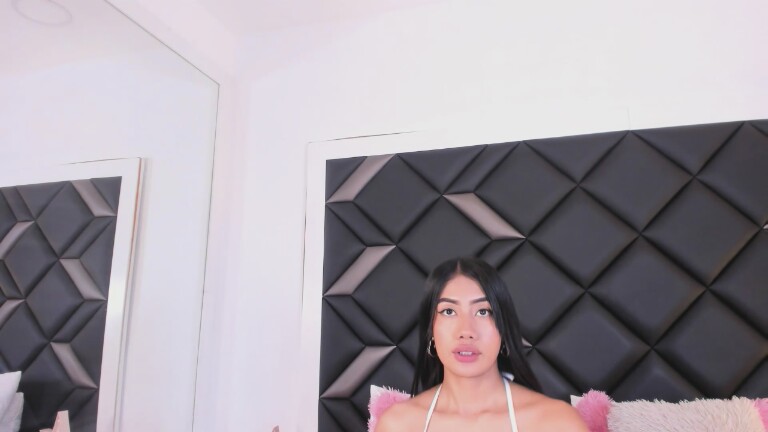 FernandaCorrales's Streamate show and profile