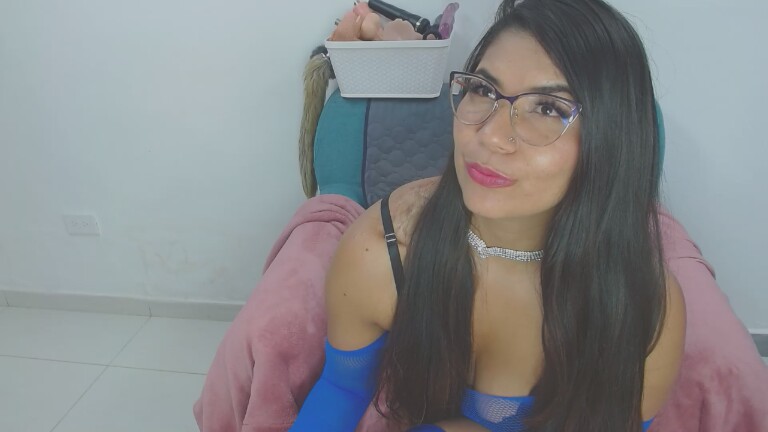 LunaDumont's Streamate show and profile